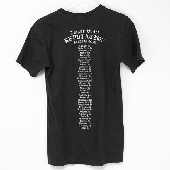 Authentic Taylor Swift Reputation Stadium Tour 2018 Short Sleeve Tee Black Small - Picture 2 of 5